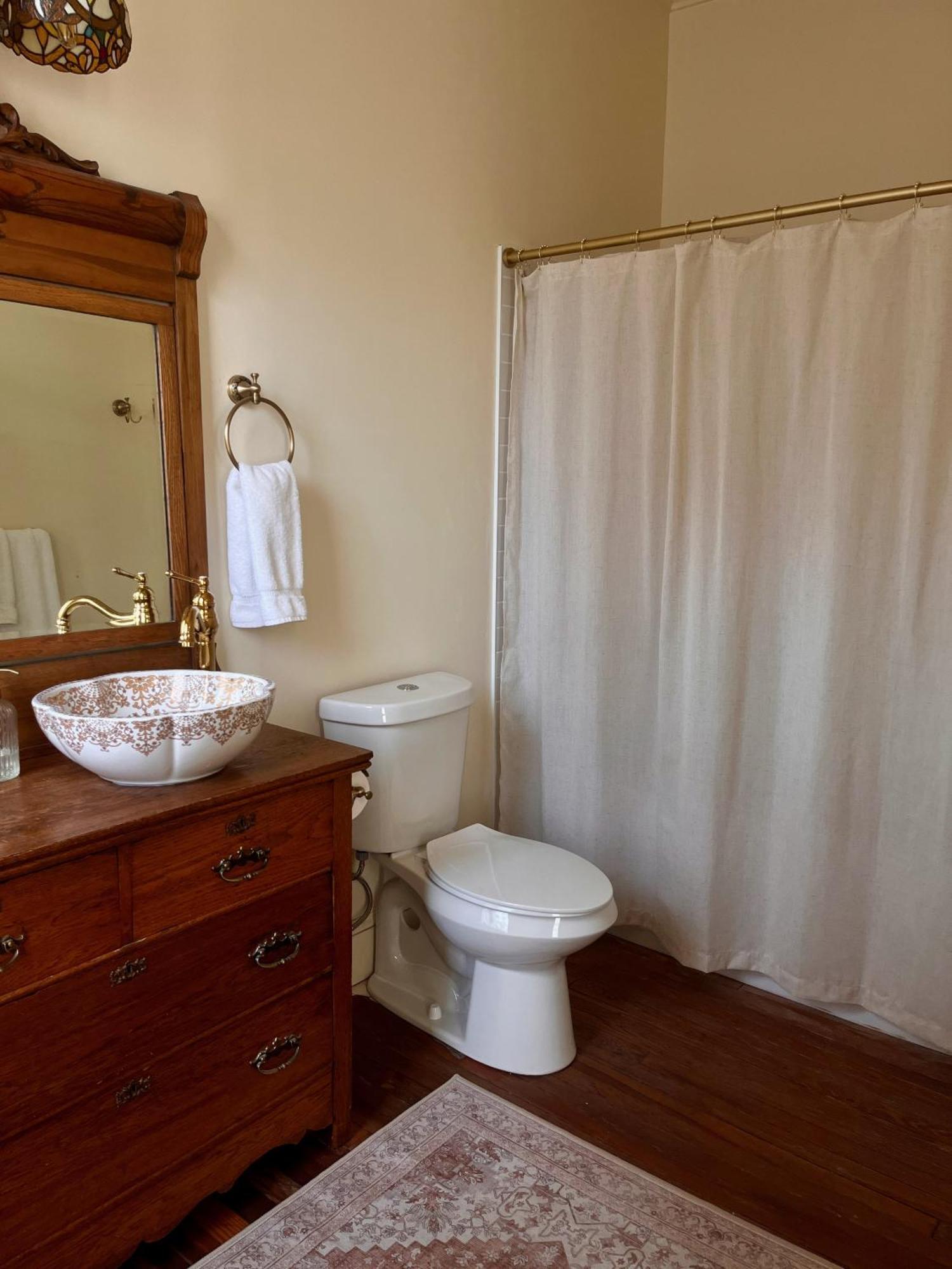 Tanglewood Inn Greenville Rum bild